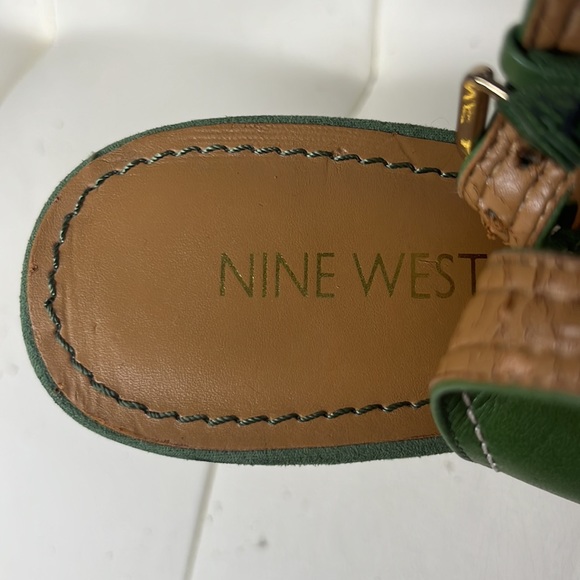 Retro Nine West Green Leather Heels Size 7.5 - Picture 4 of 5